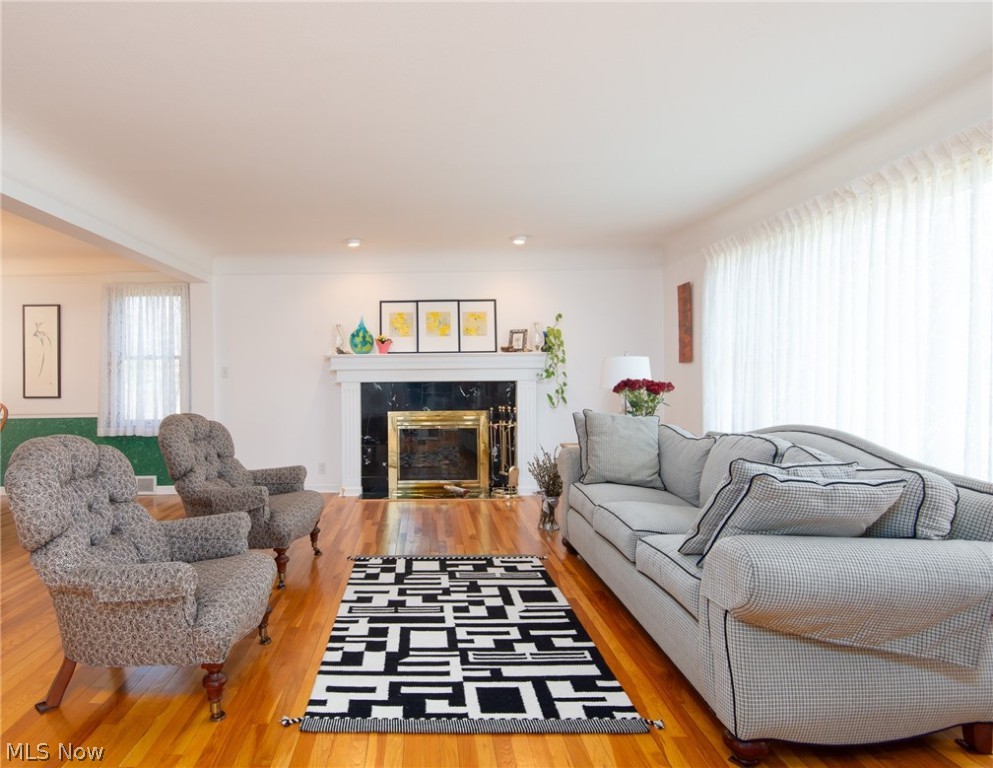 Mayfair 01 - Residential