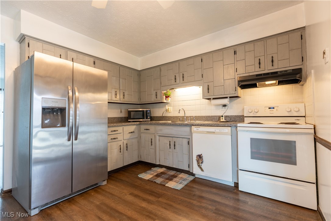 Camelot Hills - Residential Income