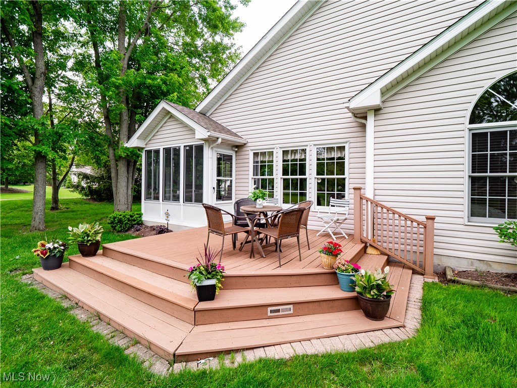 4278 Fall Lake Drive, Avon, Ohio image 31