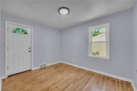 Tiny photo for 15506 Westview Avenue, Cleveland, OH 44128 (MLS # 5246514)