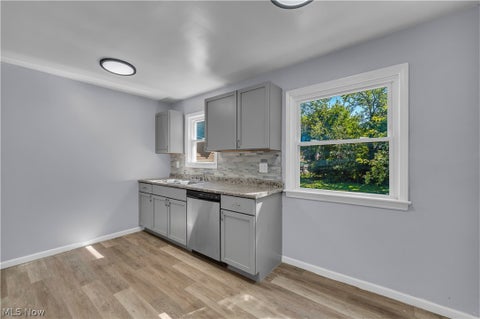 Tiny photo for 15506 Westview Avenue, Cleveland, OH 44128 (MLS # 5246514)