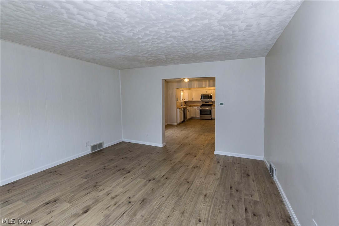 Akers & Co - Residential