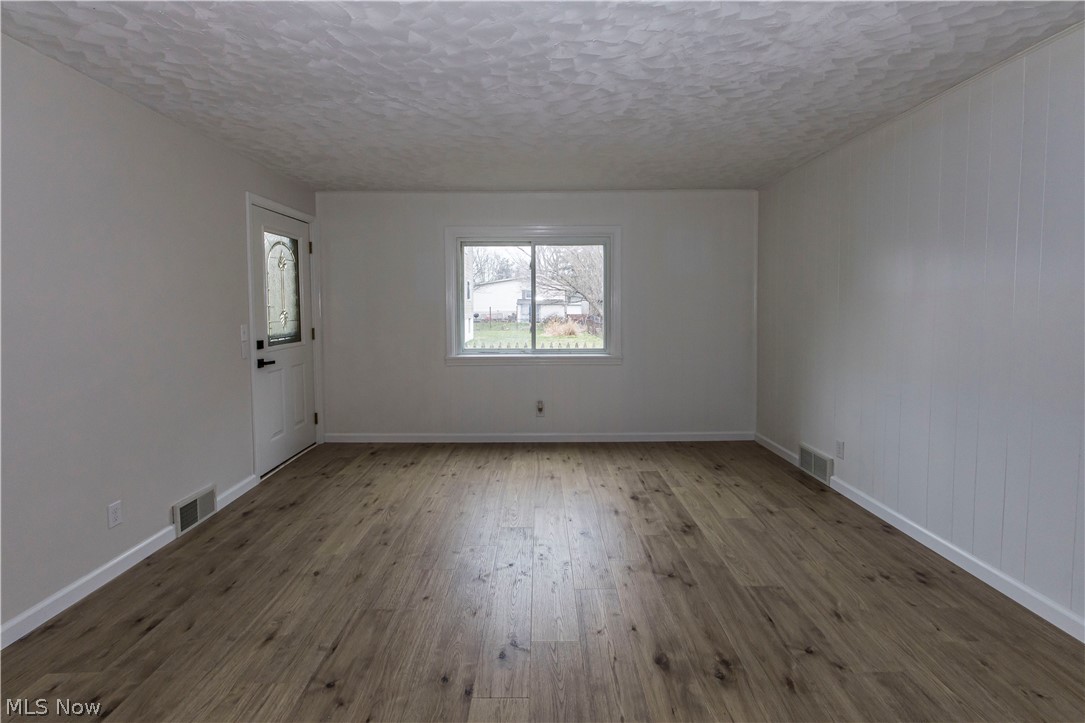 Akers & Co - Residential