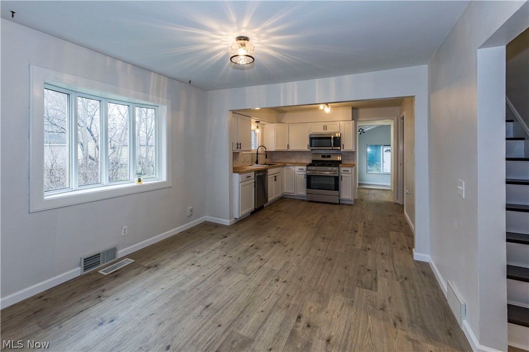 Akers & Co - Residential