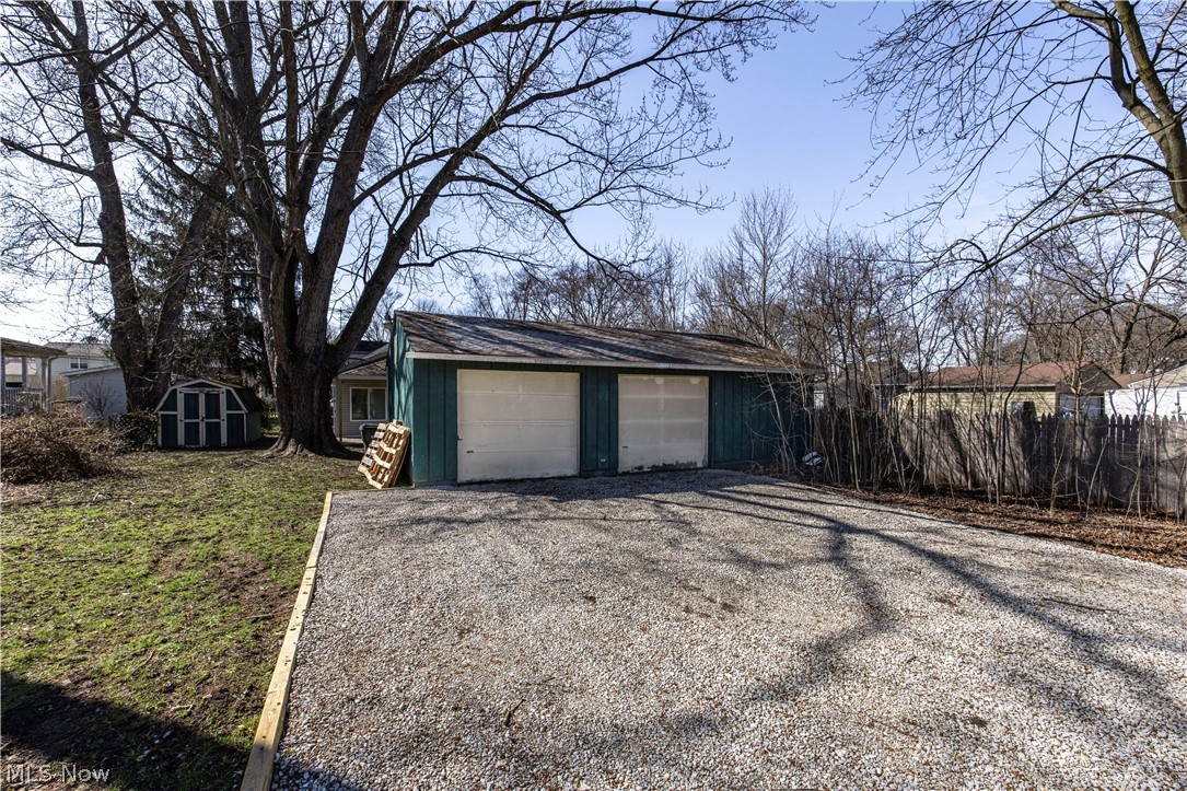 Akers & Co - Residential