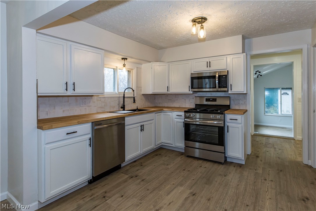 Akers & Co - Residential