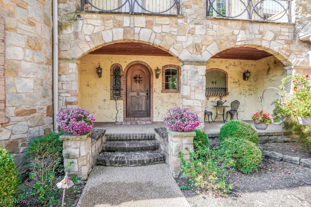 2942 Torrey Pines Circle NW