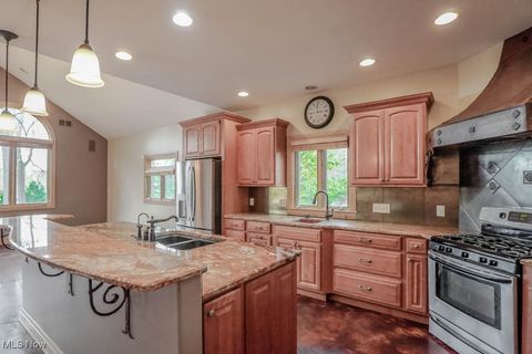 Tiny photo for 2942 Torrey Pines Circle NW, Canton, OH 44708 (MLS # 5179628)