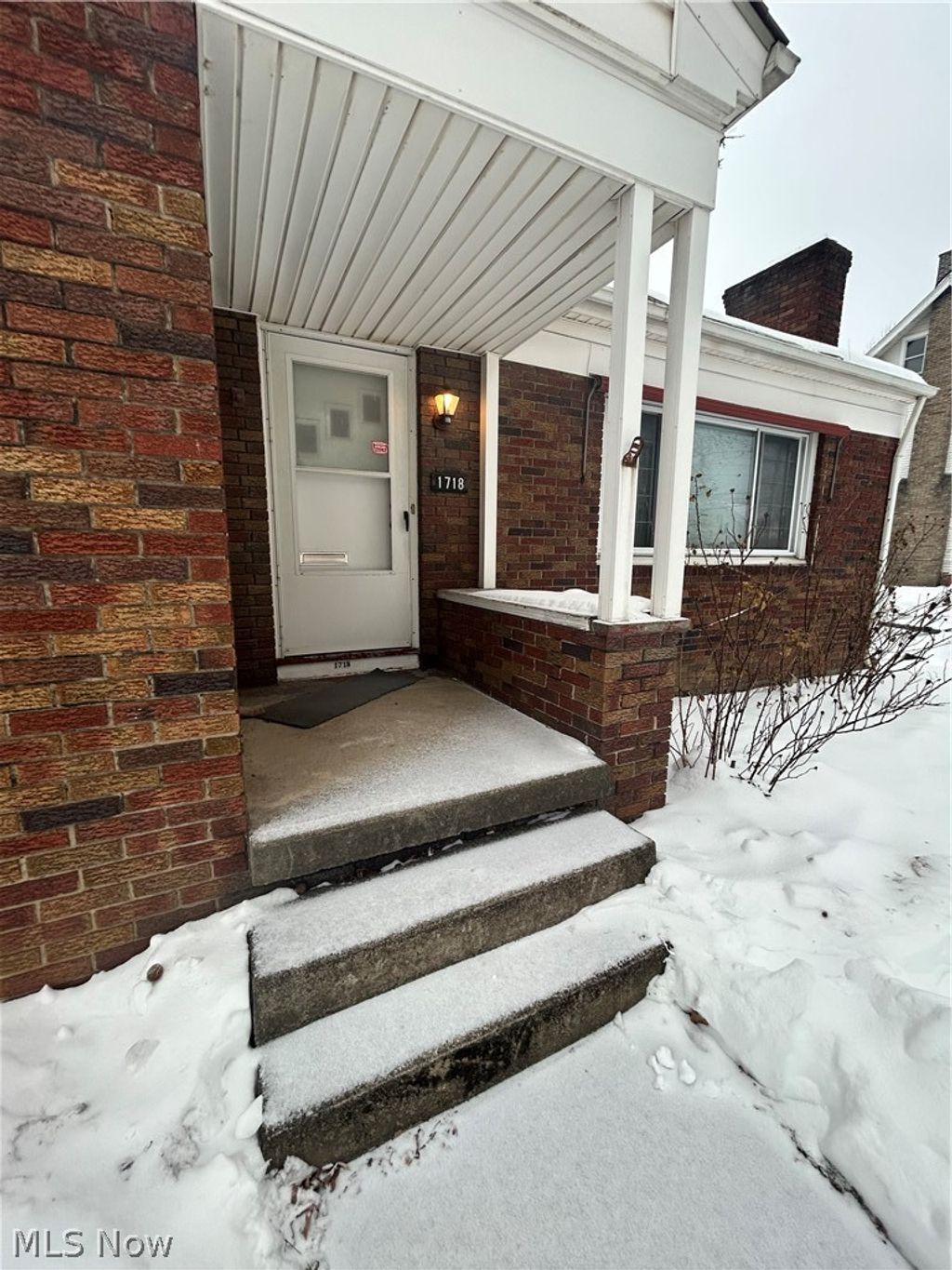 Photo of 1718 Parkman Road NW, Warren, OH 44485 (MLS # 5185179)