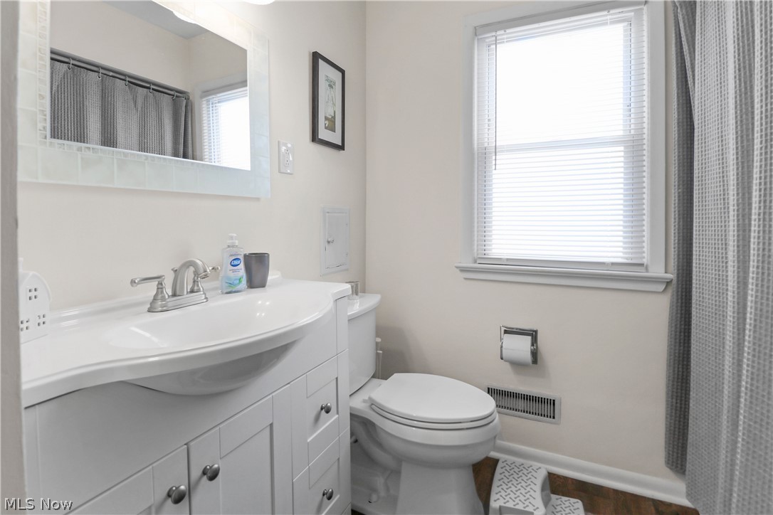 Frank J Basiles Glamer Drive - Residential