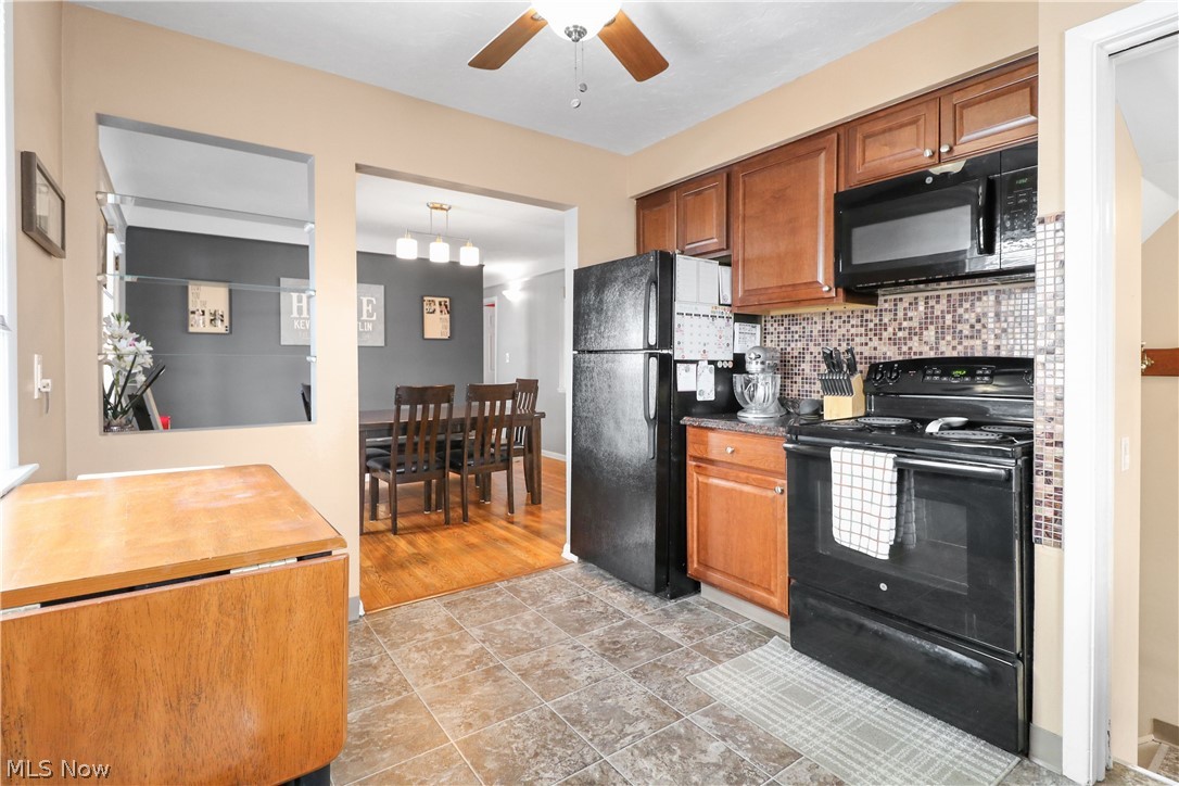 Frank J Basiles Glamer Drive - Residential