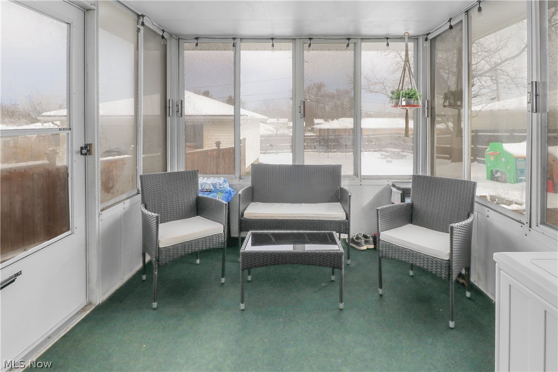 Frank J Basiles Glamer Drive - Residential