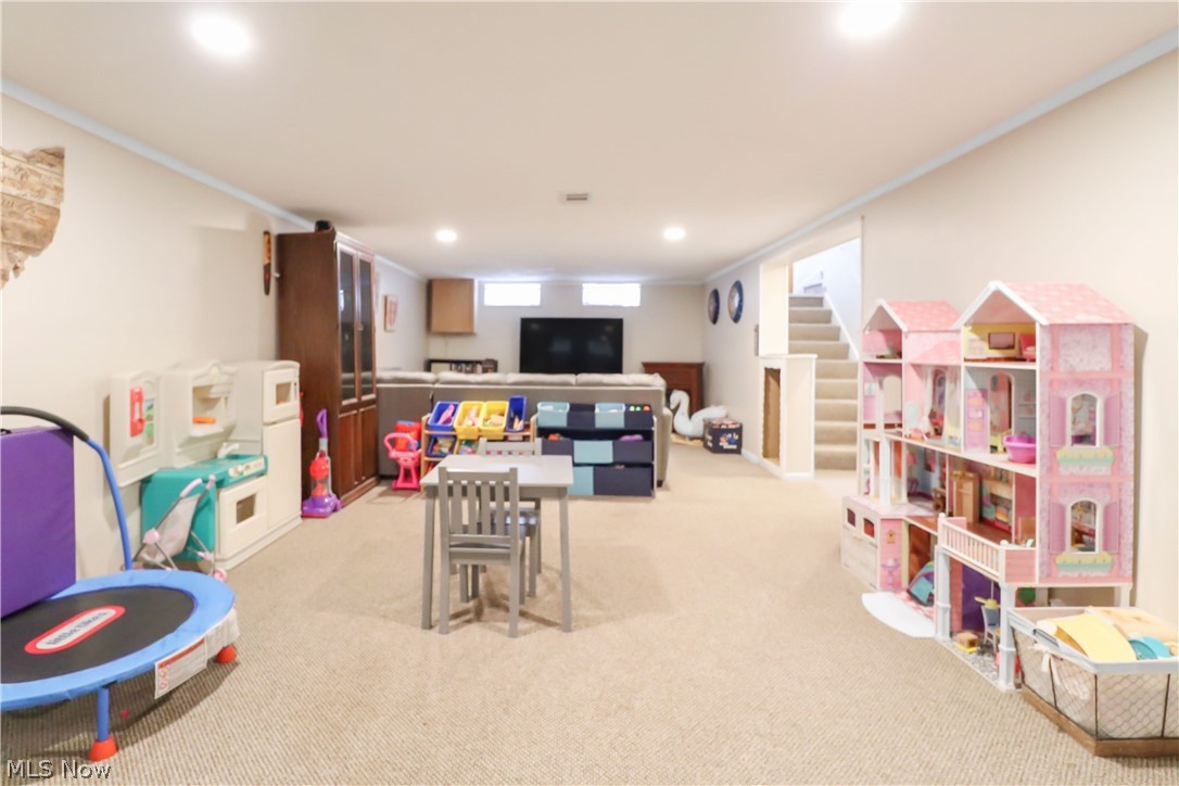 Frank J Basiles Glamer Drive - Residential