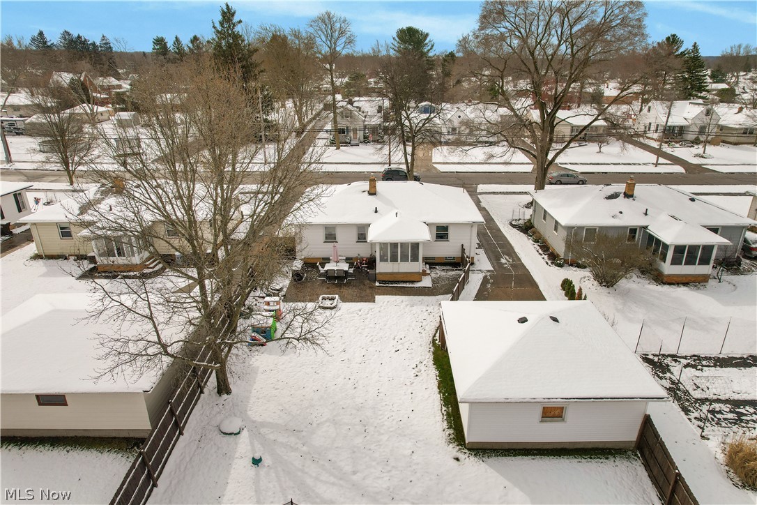 Frank J Basiles Glamer Drive - Residential