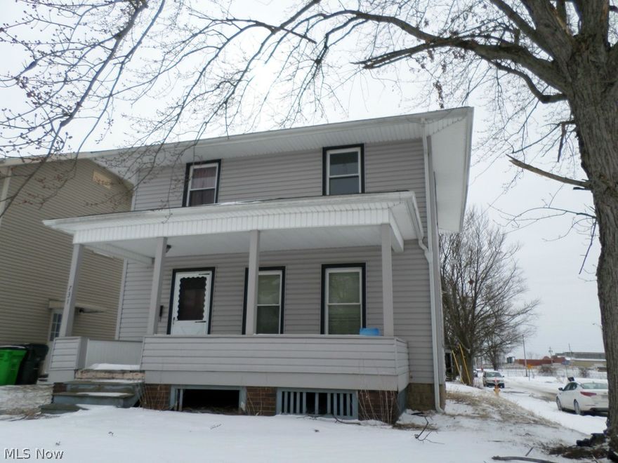 Newer Roof, Siding & Windows (Approx. 6 yrs. old).
Interior needs updating.
There are no utilities on.  Take a flashlight to show basement.
Subject to Probate Court approval.