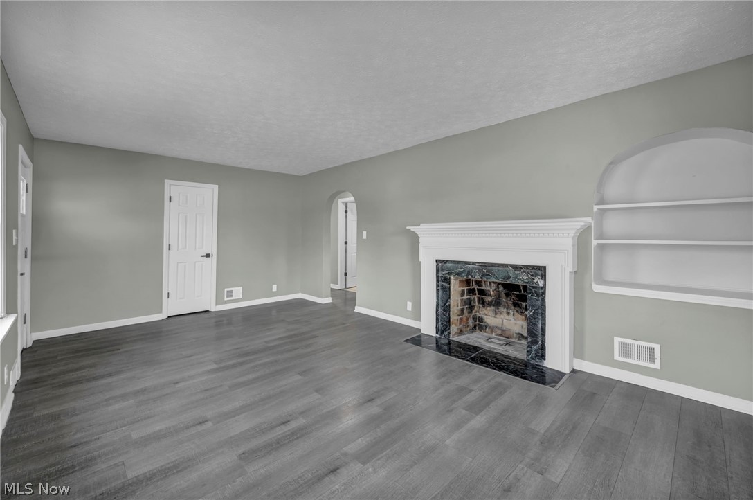 Viaduct Park - Residential