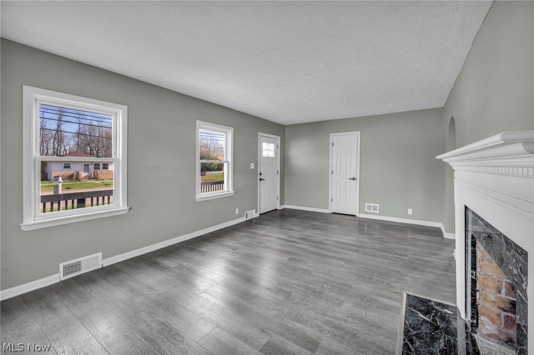 Viaduct Park - Residential