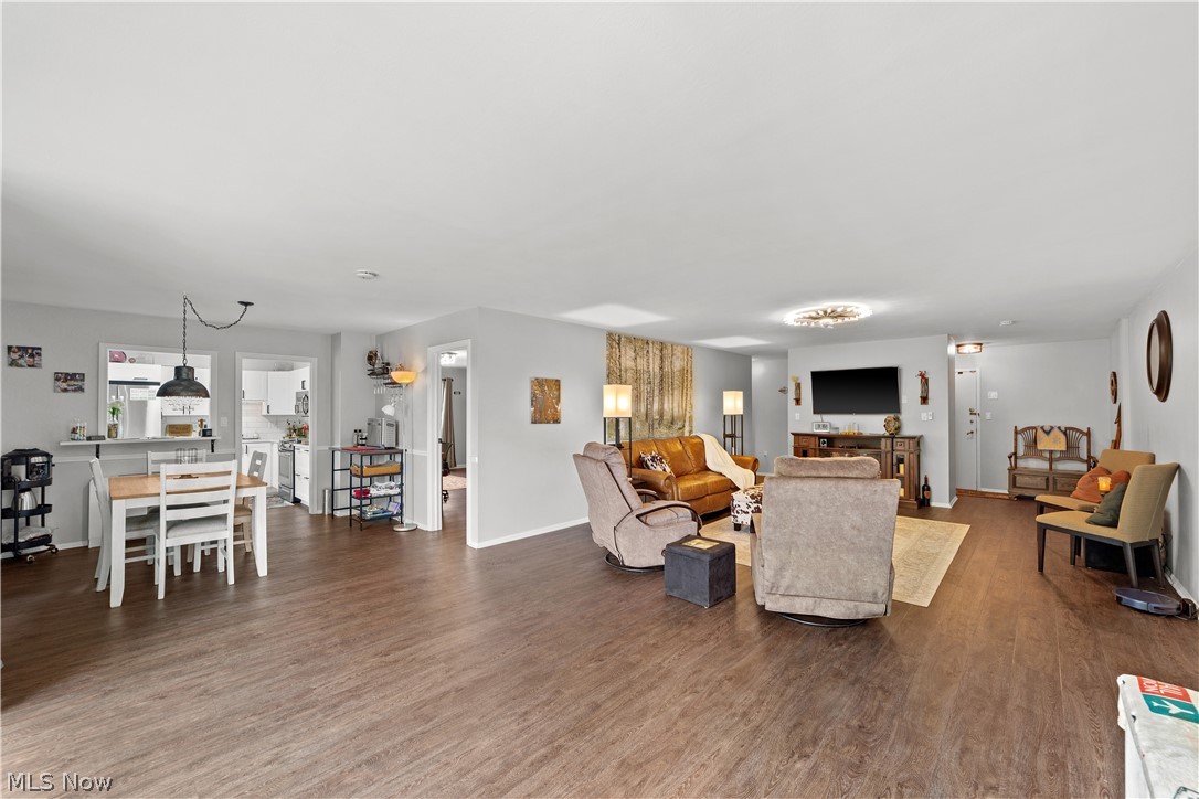 Saxon House Condo - Residential