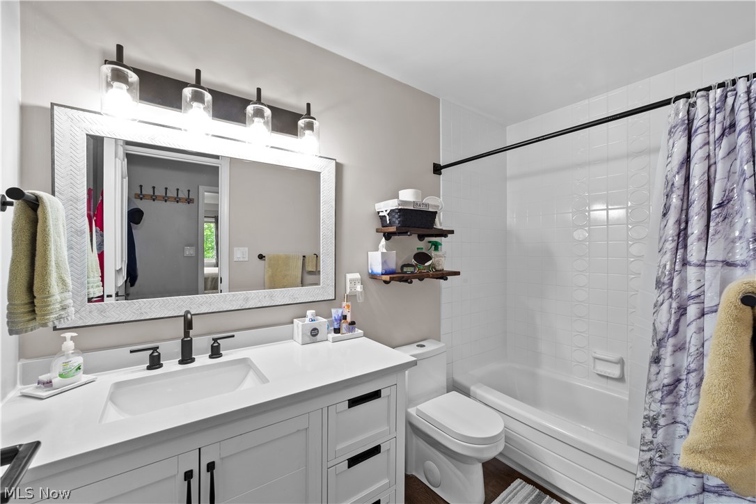 Saxon House Condo - Residential