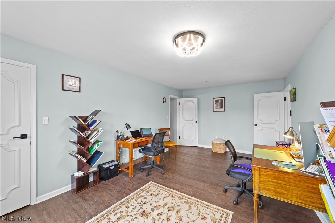 Saxon House Condo - Residential