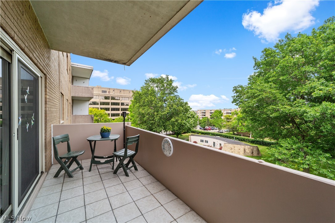 Saxon House Condo - Residential