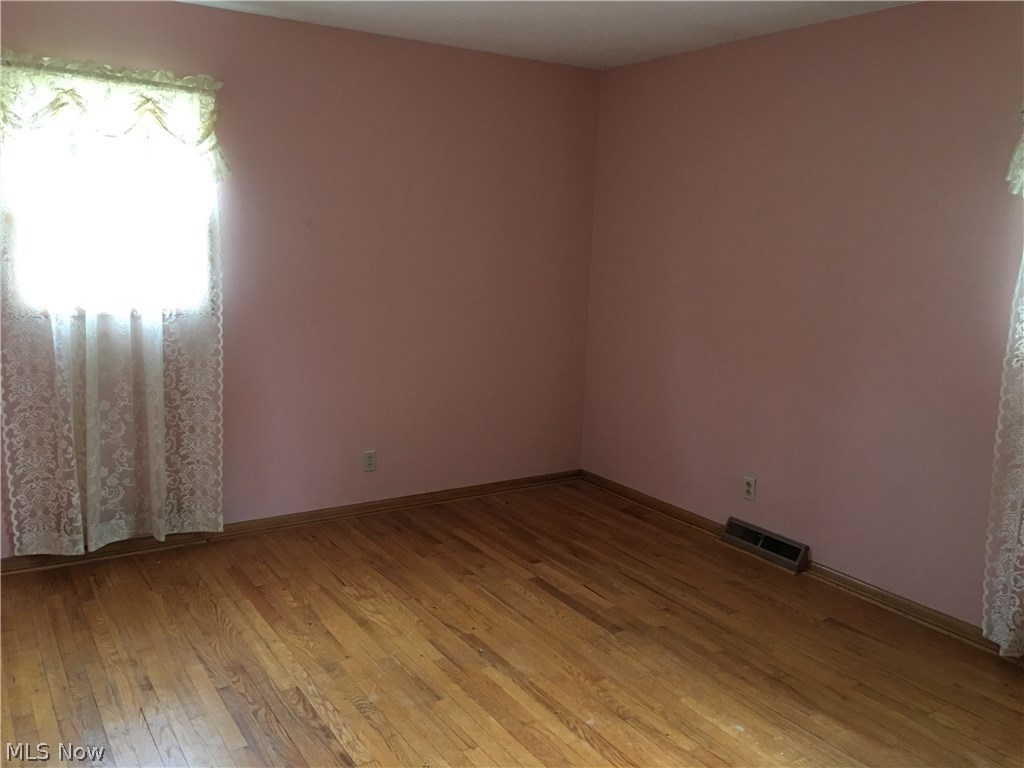 Robert F Wennings Resub 01 - Residential Lease