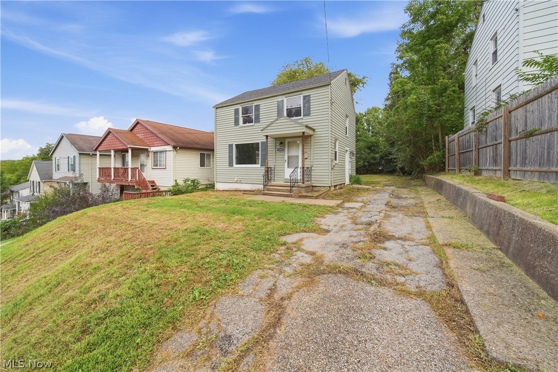 1137 Smithfarm Avenue