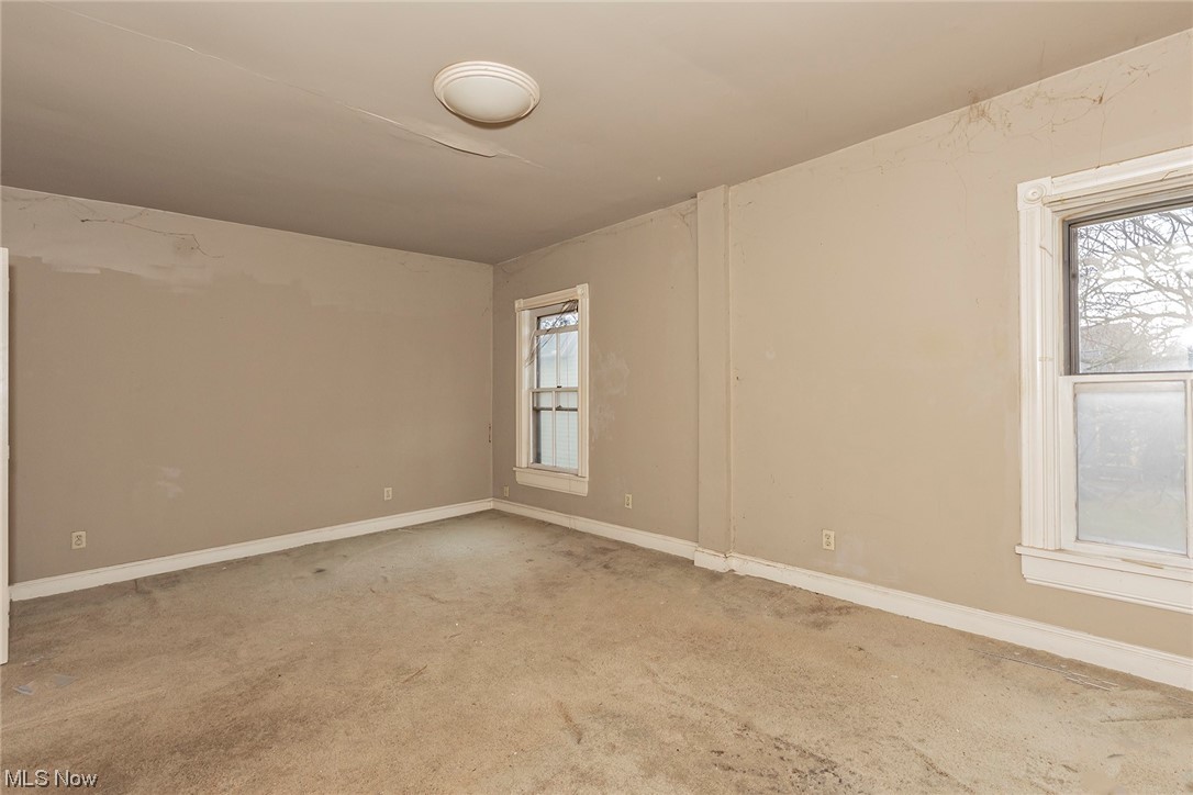 James M Hoyts & J Wade Jrs A - Residential Income