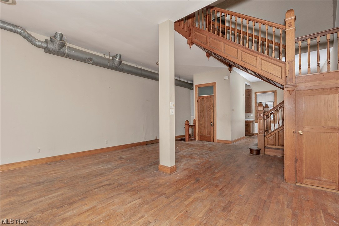 James M Hoyts & J Wade Jrs A - Residential Income