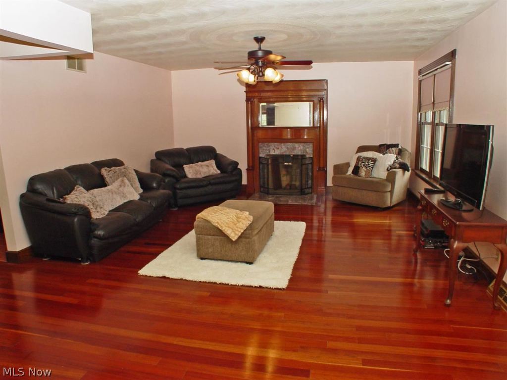 Pine Tree Acres - Residential