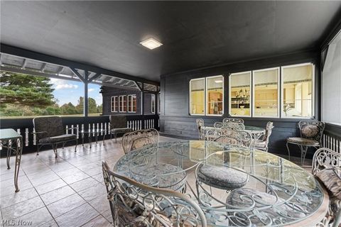 Tiny photo for 550 Warner Road SE, Vienna, OH 44403 (MLS # 5187925)