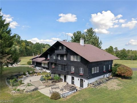 Tiny photo for 550 Warner Road SE, Vienna, OH 44403 (MLS # 5187925)