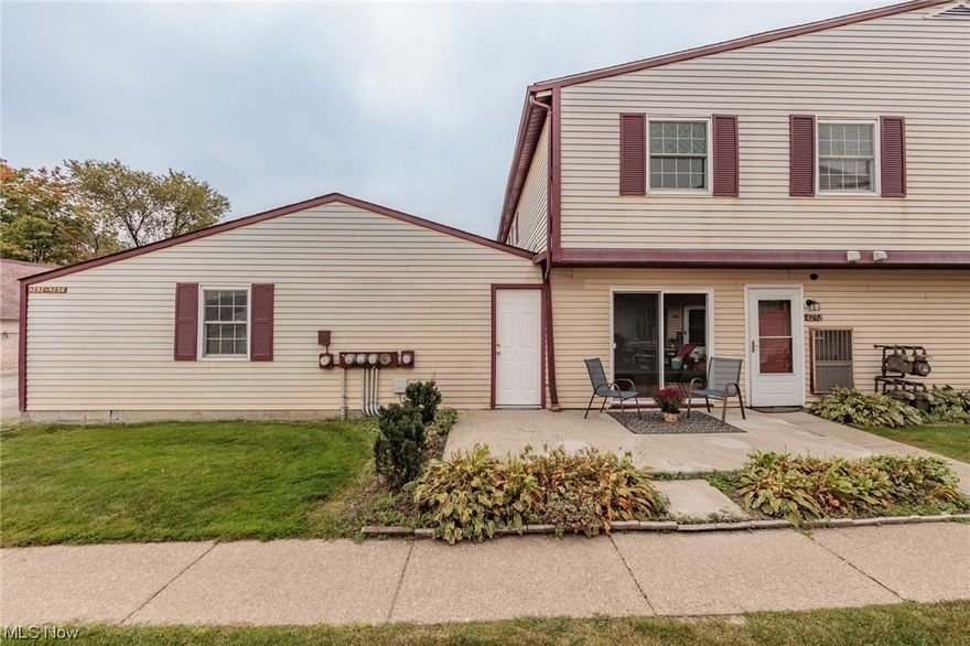 Newly renovated condo in the Oxford Heights Condominium Association offers an open-concept first floor, with pocket doors enhancing space utilization in the laundry room, half bathroom, and cold storage under the stairs. The spacious living room, stylish and efficient kitchen, and the utility areas complement the modern design. The second floor, adorned with new carpeting, houses three sizable bedrooms and a full bathroom. One bedroom offers extra storage with a walk-in closet and a crawlspace. Added features include an attached one-car garage and a cozy patio. Residents benefit from community amenities such as a swimming pool and playground. This condo provides a seamless blend of comfort, style, and functionality. Schedule your showing today!!!!