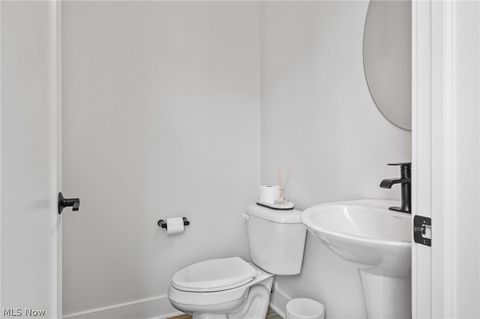 Tiny photo for 1403 E Superior Avenue, Cleveland, OH 44113 (MLS # 5221621)