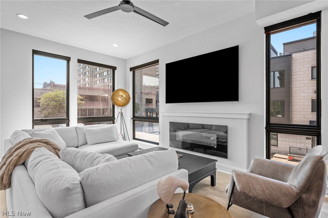 1403 E Superior Avenue