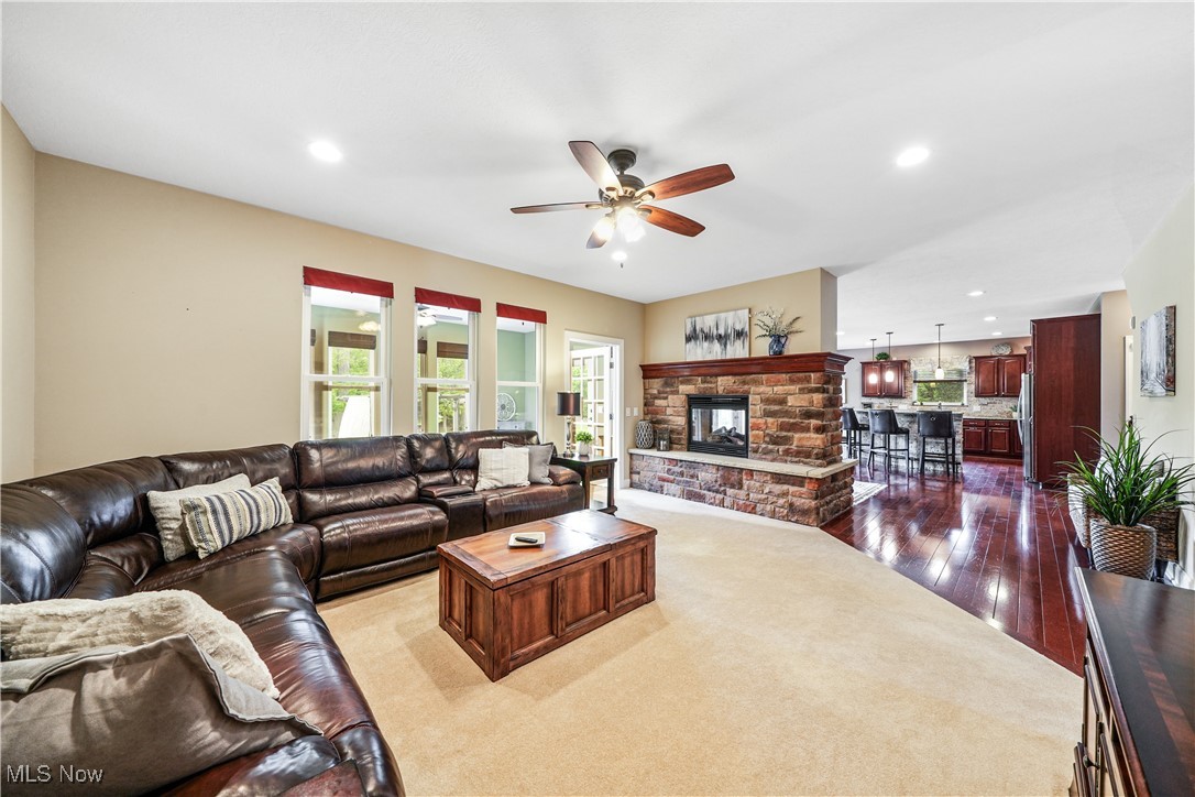 21252 Breckenridge Lane, Strongsville, Ohio image 6