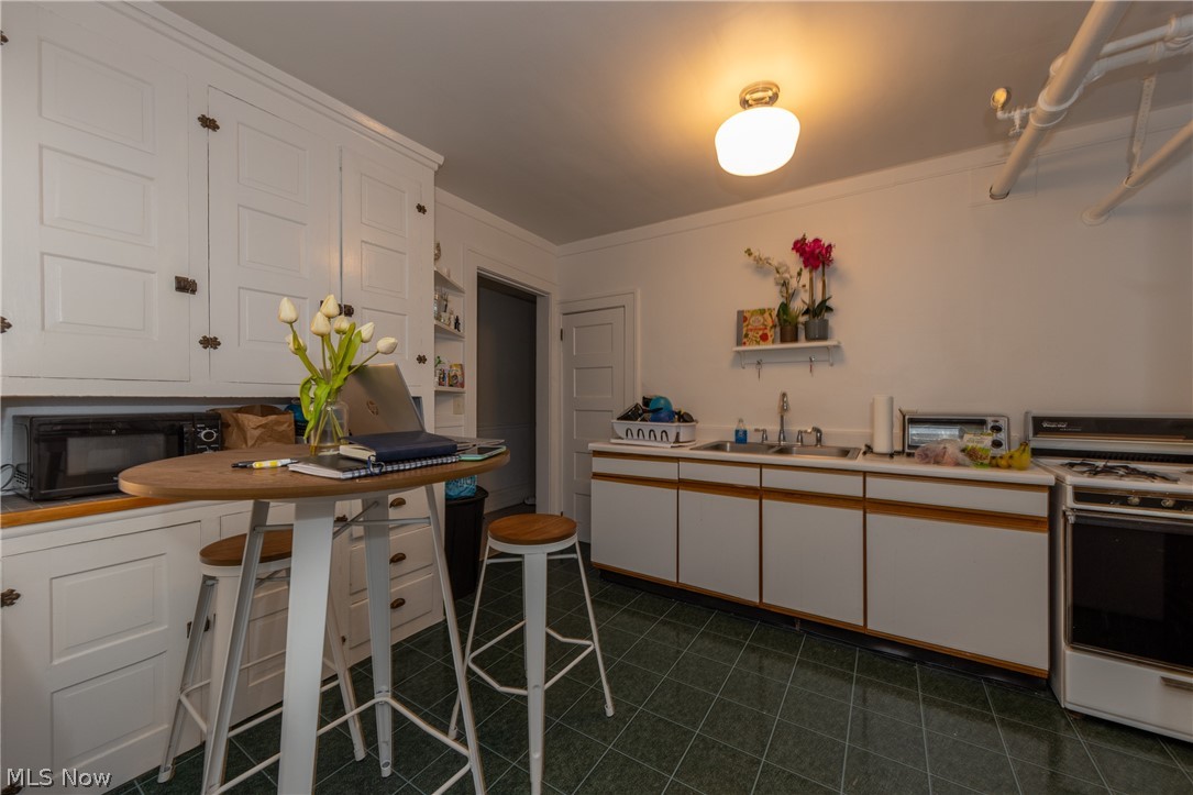 Euclid Heights - Residential Lease
