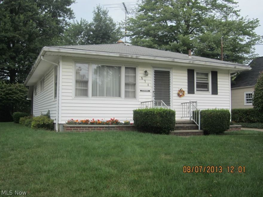 Great starter home!! All that is needed is your personal touch. This home boasts of a large finished, walkout basement ideal for entertaining. Large windows in the living room are ideal for catching the morning sunlight. Spacious rooms with lots of storage space. Nice enclosed patio for outdoor entertaining. This house is just waiting for you to make it your home.