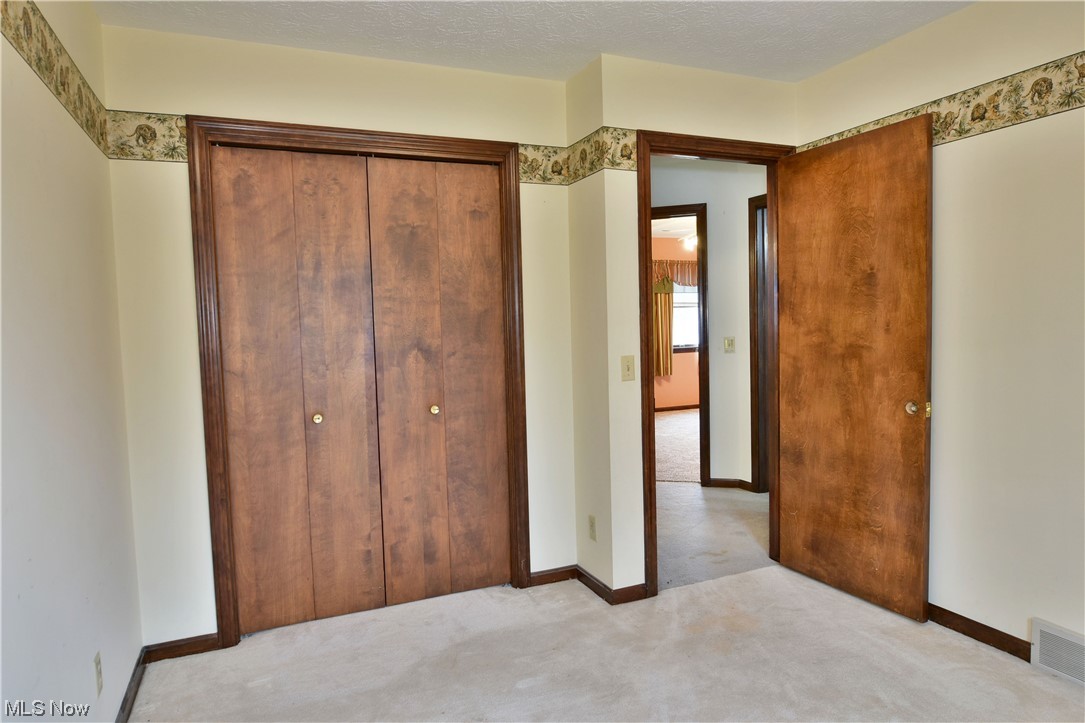 Hyde-Oakfield Road - Residential