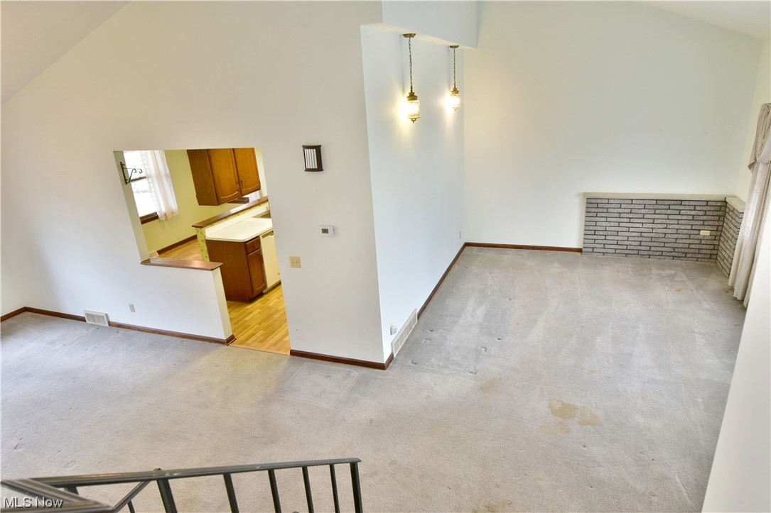 Hyde-Oakfield Road - Residential