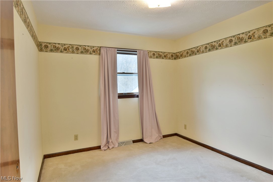 Hyde-Oakfield Road - Residential