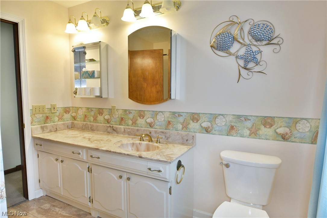 Hyde-Oakfield Road - Residential