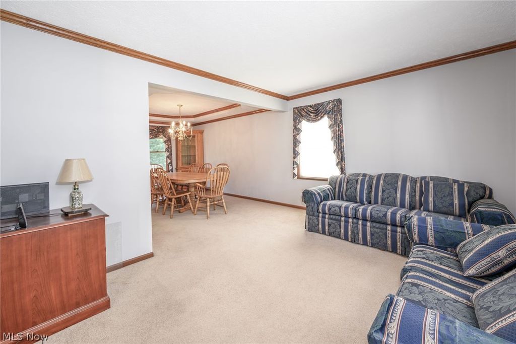 Photo of 1133 Sharonbrook Drive, Twinsburg, OH 44087 (MLS # 5218053)