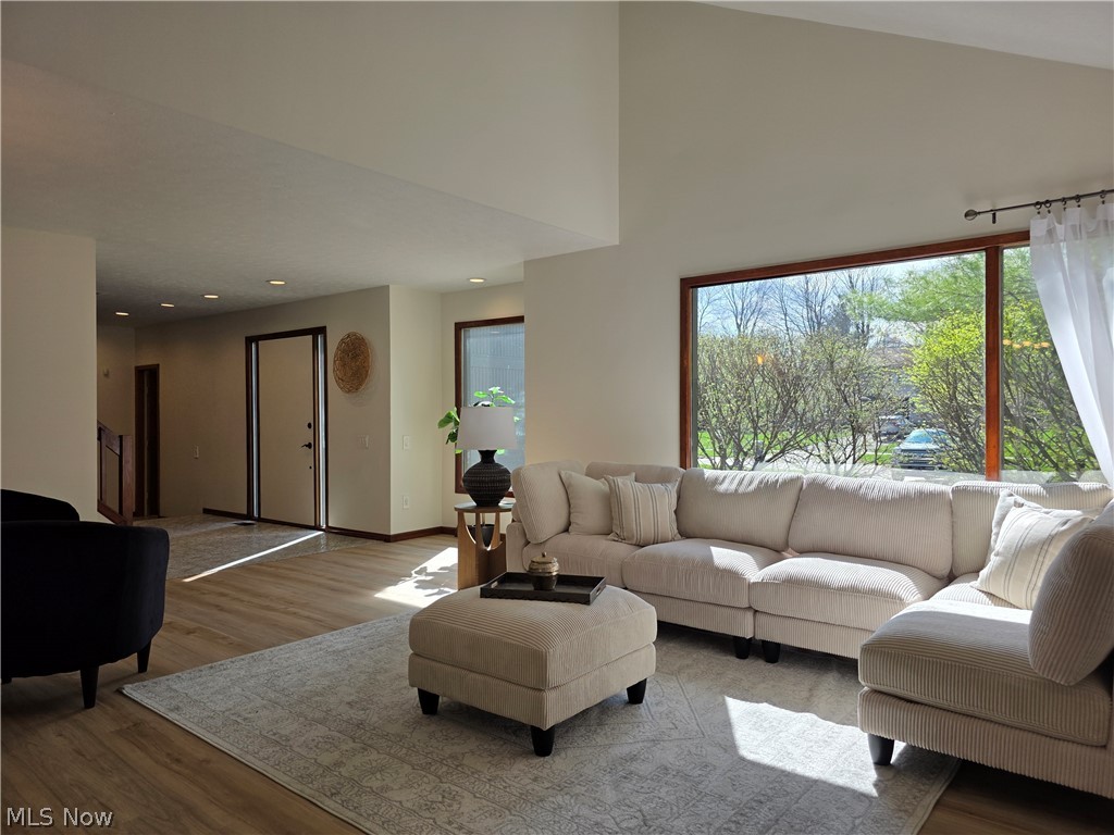 5009 Lansdowne Drive