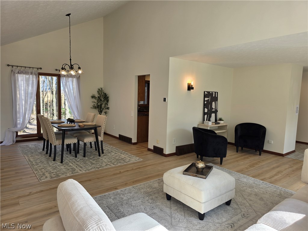 5009 Lansdowne Drive