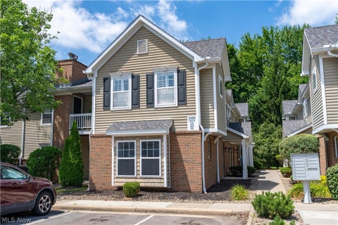 Condo For Sale - 3395 Lenox Village Drive #149<br/> Fairlawn, OH 44333