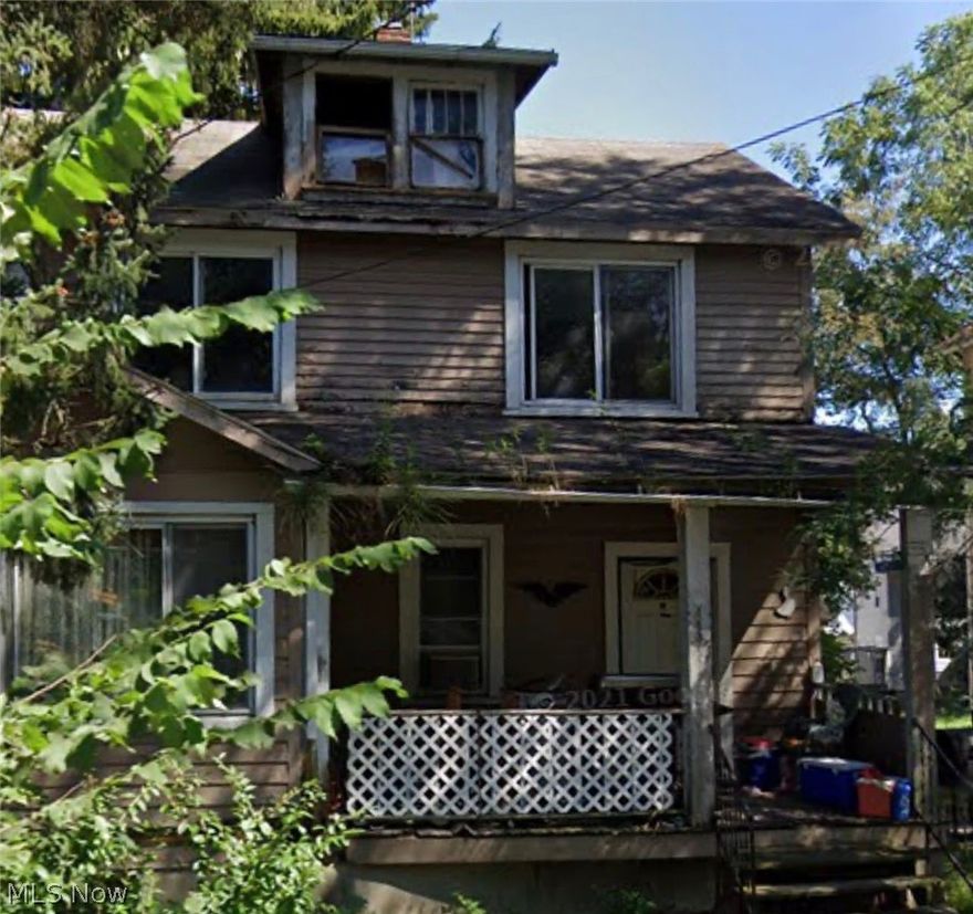 Great investment opportunity in Mansfield. This property is perfect for investors seeking their next rehab or value-add project. With plenty of upside potential, this home is ready for renovations to bring it back to life. Convenient location with access to local amenities, making it an ideal candidate for rental income or resale. Opportunities like this don’t last long.