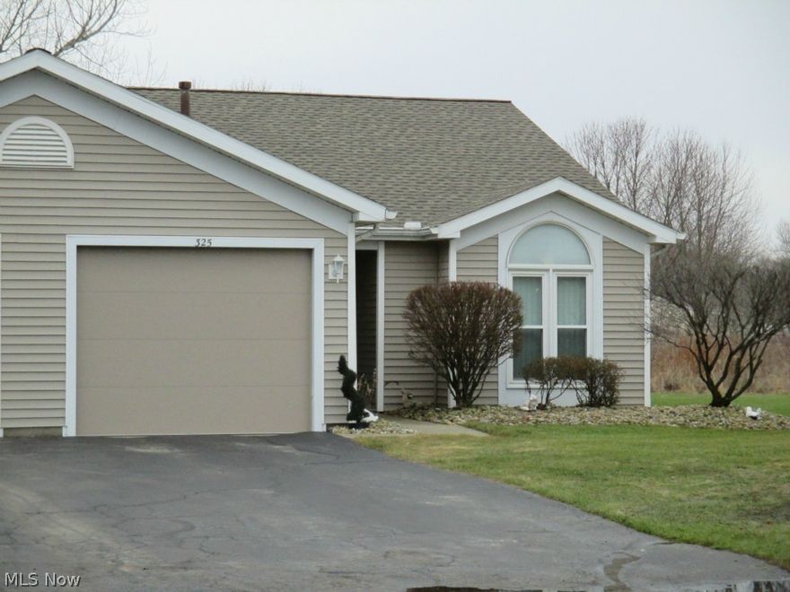 Beautiful Ranch Condo.  Open airy floor plan.  Great Room with corner gas fireplace.  Kitchen with breakfast bar and tons of natural light from skylight.  Spacious master suite.  12x14 Florida Room (only one in the development). First-floor laundry.  Tucked away location in this development with pool.