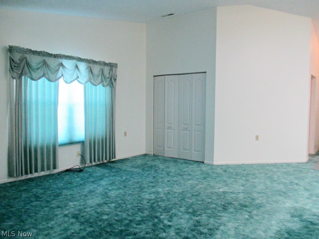 Pineview Village Condo - Residential