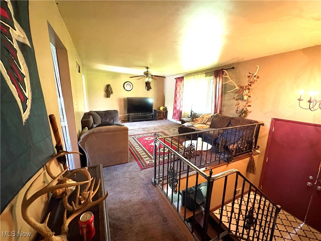 304 Overlook Drive, Follansbee, West Virginia image 3